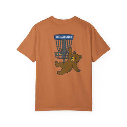 T-Shirt - Playful Bear Hanging from Disc Golf Basket - Howdy Disc Golf - Unisex Garment-Dyed