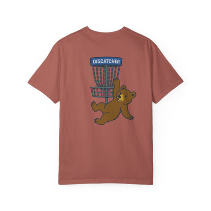 T-Shirt - Playful Bear Hanging from Disc Golf Basket - Howdy Disc Golf - Unisex Garment-Dyed