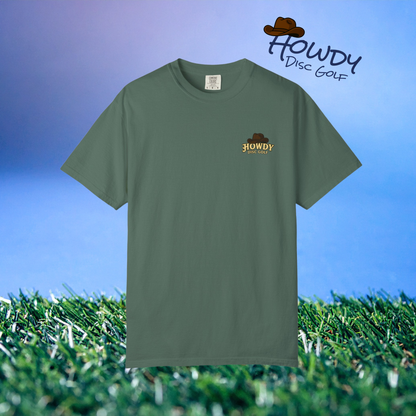 T-Shirt - Playful Bear Hanging from Disc Golf Basket