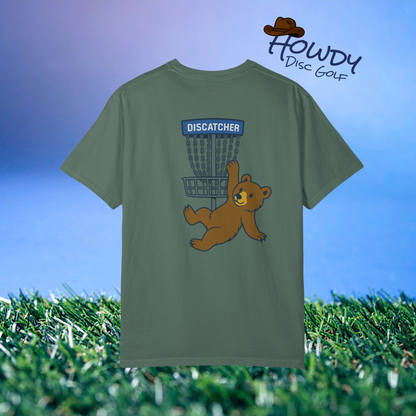 T-Shirt - Playful Bear Hanging from Disc Golf Basket